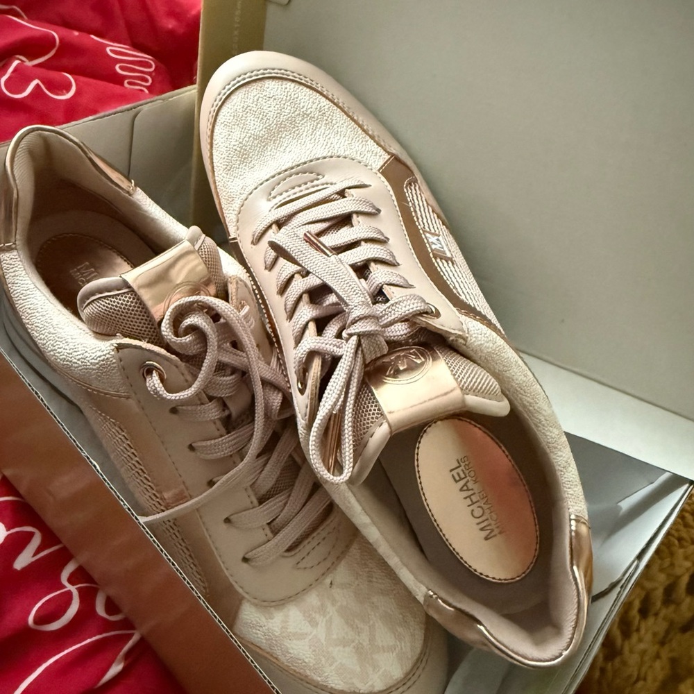 Michael Kors Women's Light Beige Sneakers - Picture 1 of 6